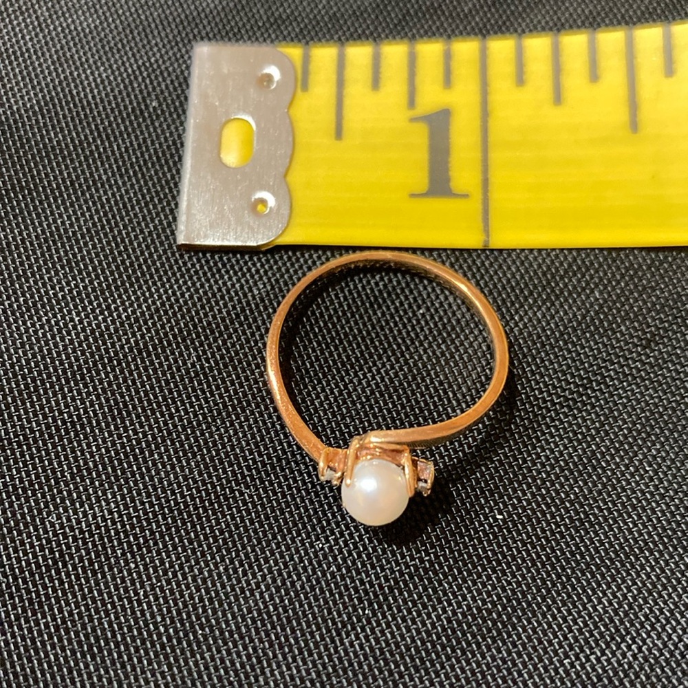 10k gold pearl ring